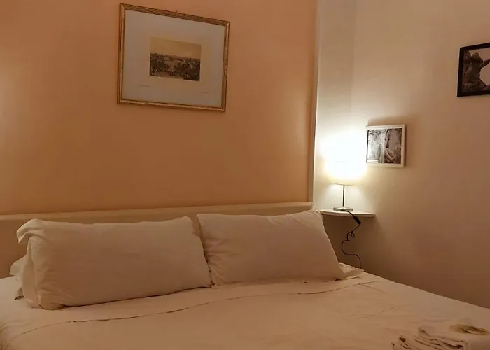 Dreaming Navona Rooms